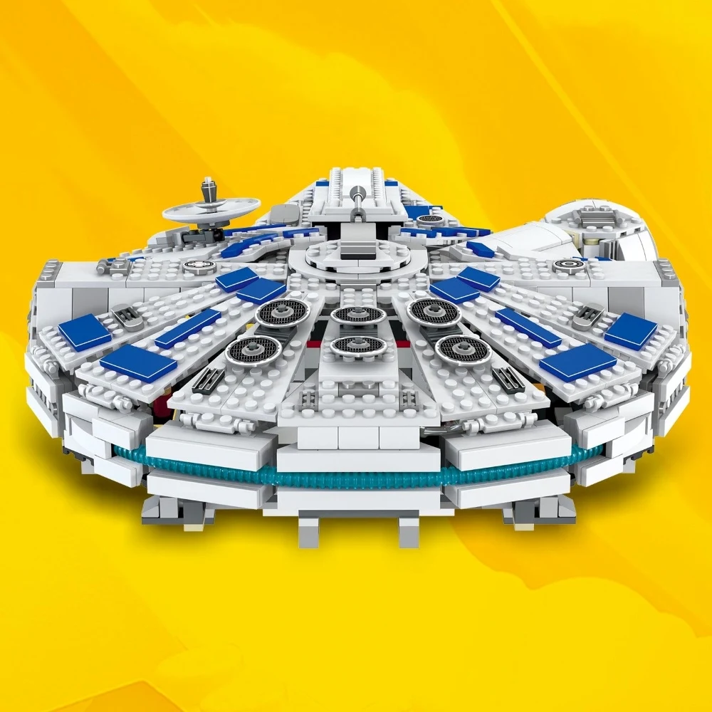 In Stock Millennium Spaceship  - огляд і ціна Model Kit Wall E