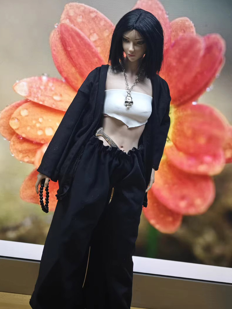 1/6 Scale Villainess Girl Clot - огляд і ціна Model Kit Girl