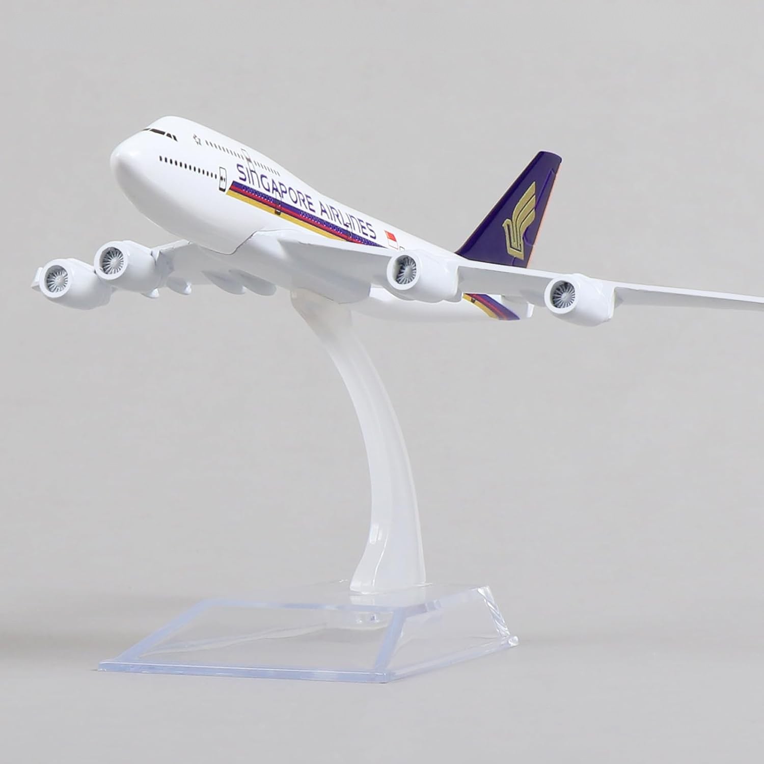 747 Singapore Metal Plane Mode - огляд і ціна Model Kit Singapore